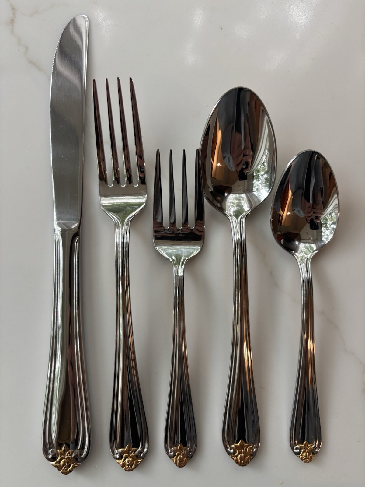 Reed & Barton GOLDEN ROSEBUD - 5 piece place setting - NEW gallery