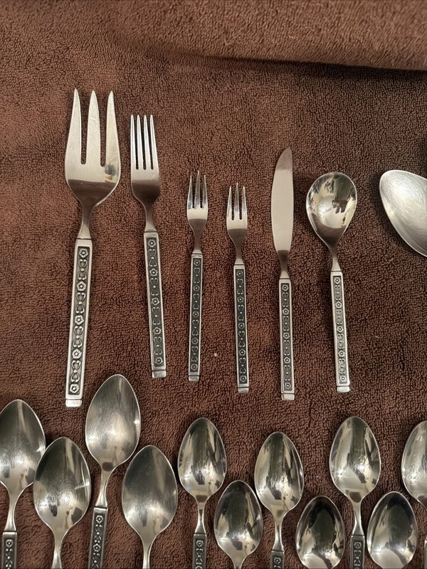 GORHAM HACIENDA MCM Stainless Flatware Set 34 Pieces Replacement Mixed Lot gallery