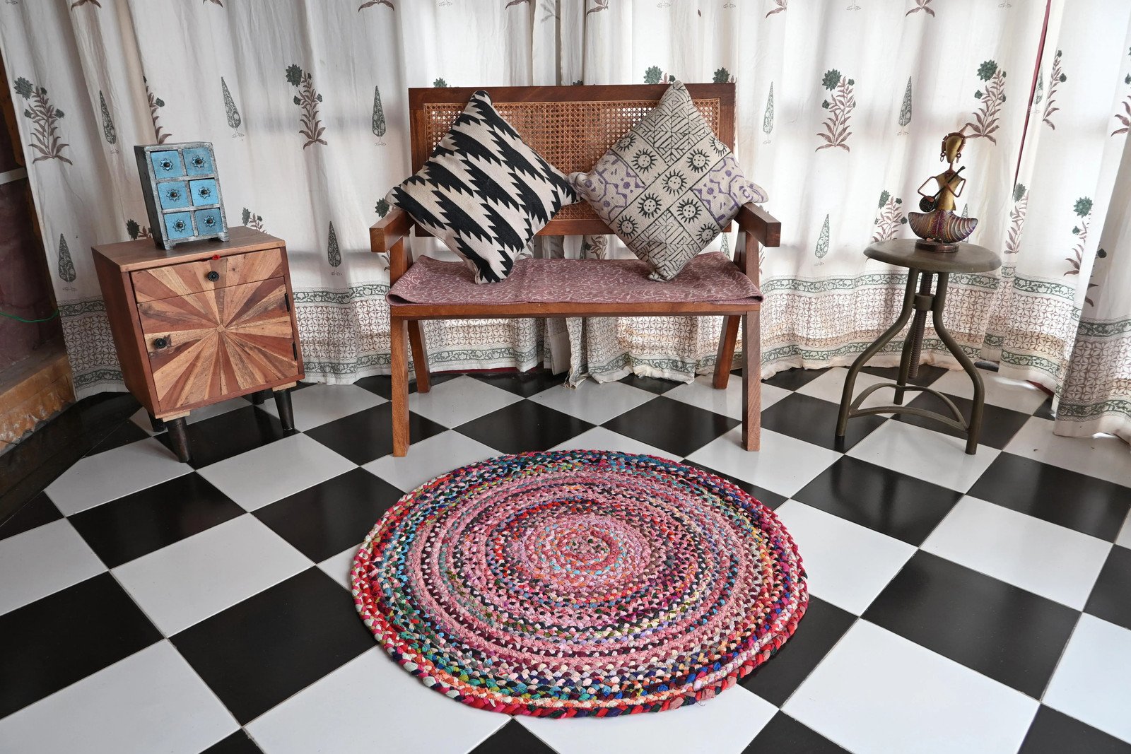 Rugmoda Jute Multicolor Braided 4x4 ft Round Living Room Rug Handmade Boho Decor gallery