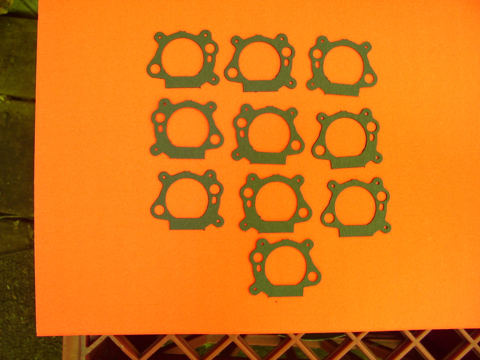 AIR FILTER HSG GASKETS (10) FOR BRIGGS & STRATTON #272653S / #272653 / #795629 : gallery
