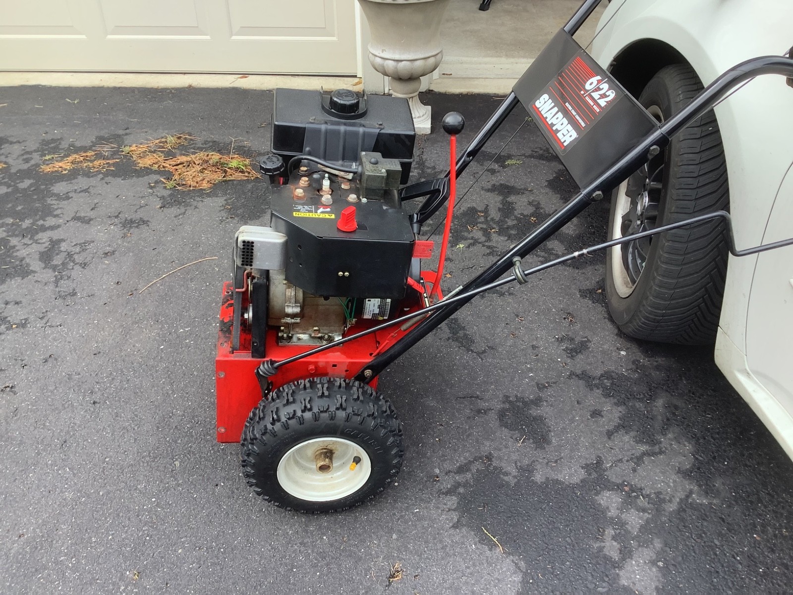 1995 Snapper two stage serries 3 Snow Thrower Model I6223 (For Parts Only) gallery