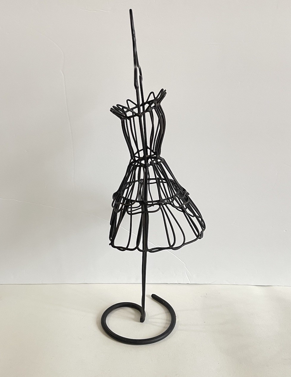 Metal Tabletop Dress Form Decor Free Standing 18.5 Inches Wire Black gallery