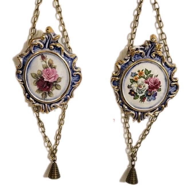 Vintage Victorian Style Porcelain Roses Floral Wall Plaques Hangings (2) gallery