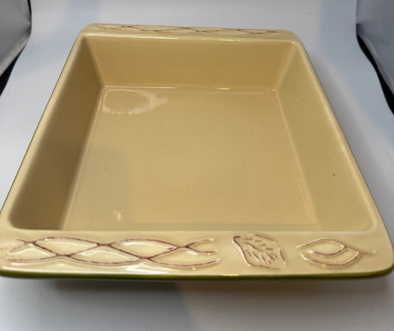 Tastefully Simple Square Baking Pan Green Leaf Host Collection 9 In x 9 In gallery