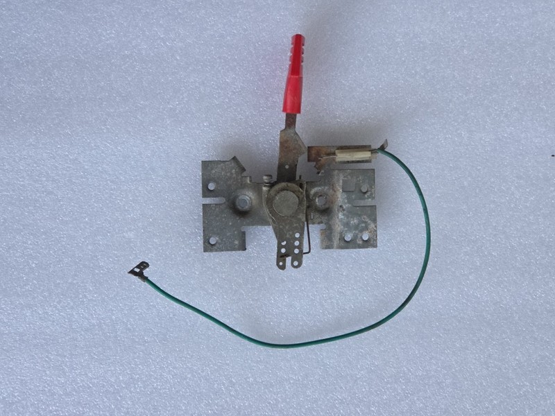 Tecumseh HMSK80 Throttle Control Bracket 34677 Murray MTD Craftsman Snowblower gallery