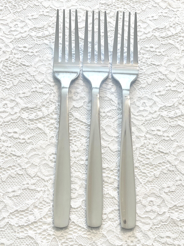 (3) Cambridge UNKNOWN PATTERN 8 1/8" Stainless Dinner Forks ~ FREE SHIPPING gallery