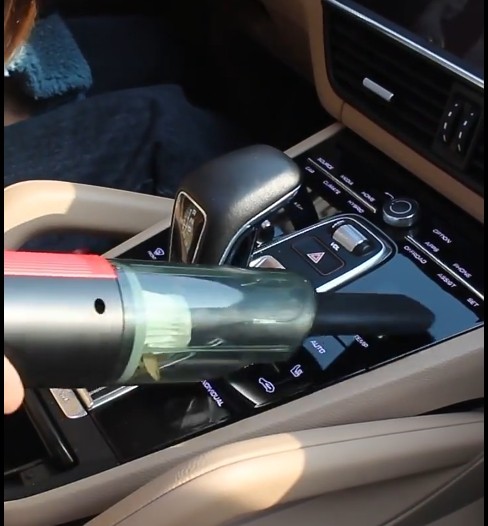 Wired Silver Red Car Vacuum Cleaner Car w/Strong Suction Handheld Vacuum Cleaner gallery