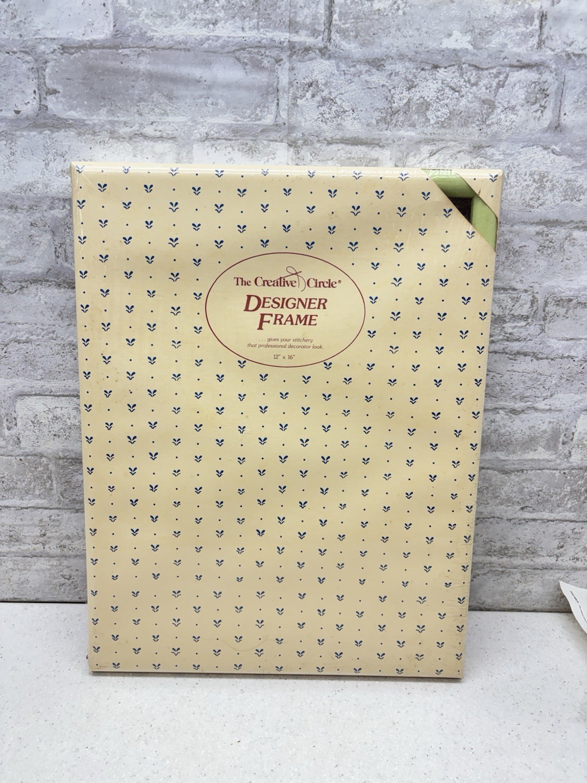 Creative Circle 12x16 Designer Frame gallery