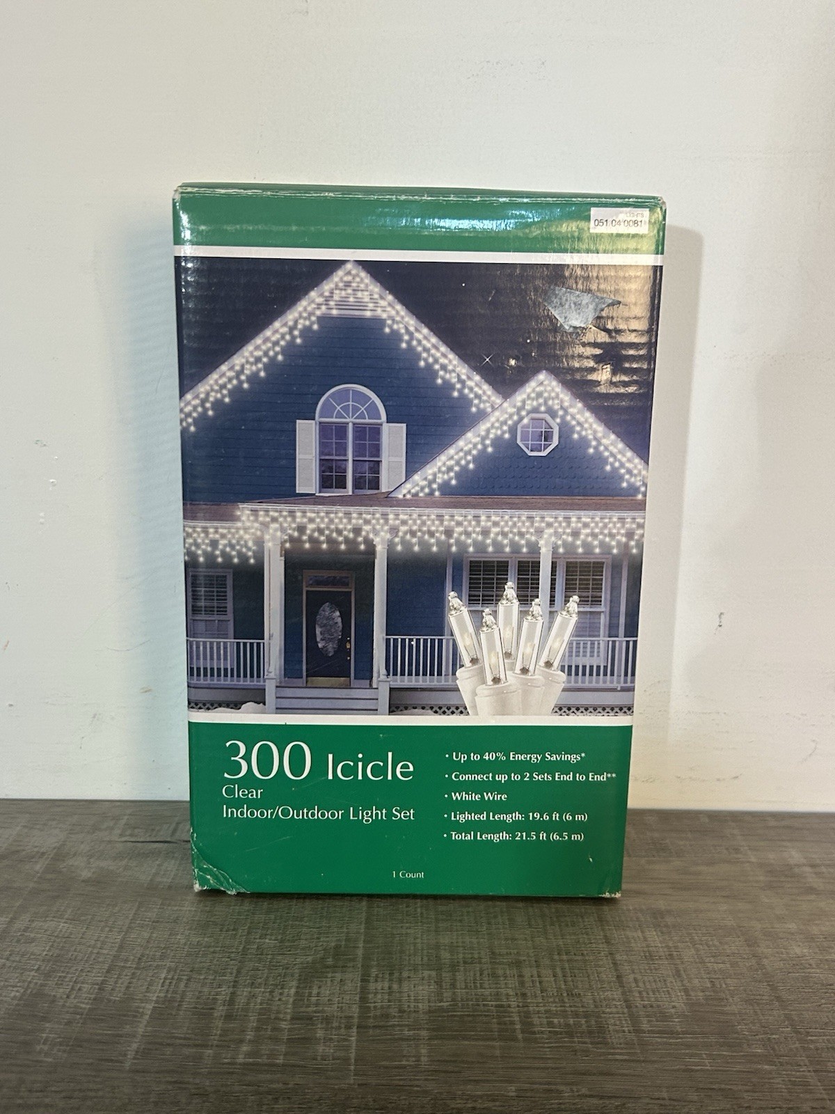 300 Icicle Lights Clear Light Set Indoor Outdoor 21.5 Ft gallery