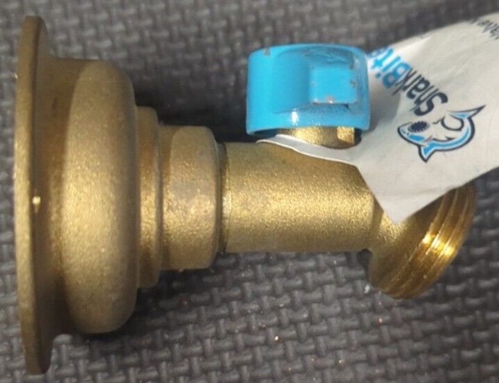 SharkBite 3/4 x 3/4 Inch MHT 45 Degree Hose Bibb, Quarter Turn, 24631LF gallery