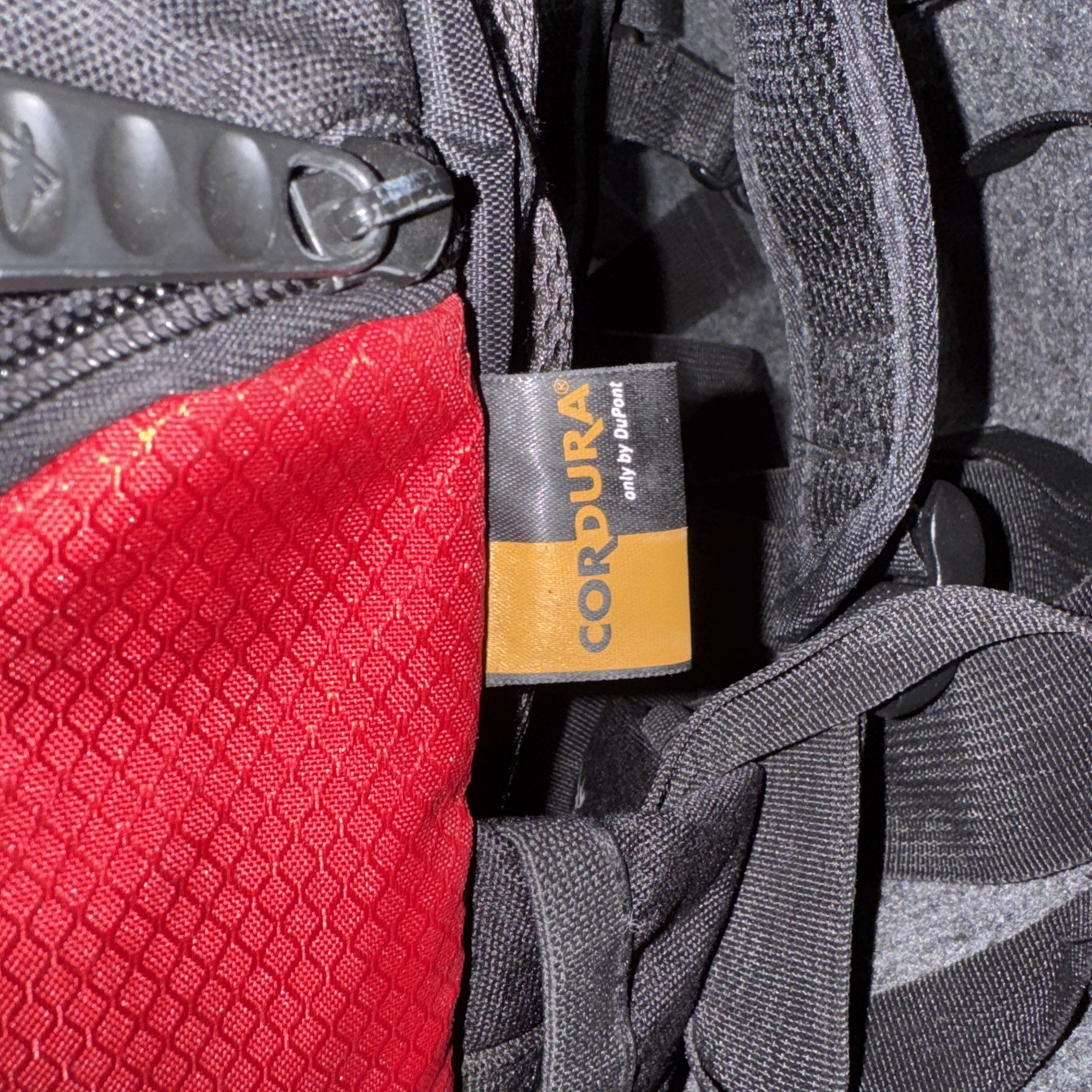 High Sierra Red Hydration Backpack Air Flo Support Back 2