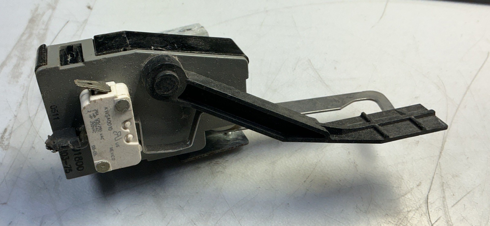 Frigidaire Washer Lid Lock Switch Part # 134101800 Free Shipping gallery