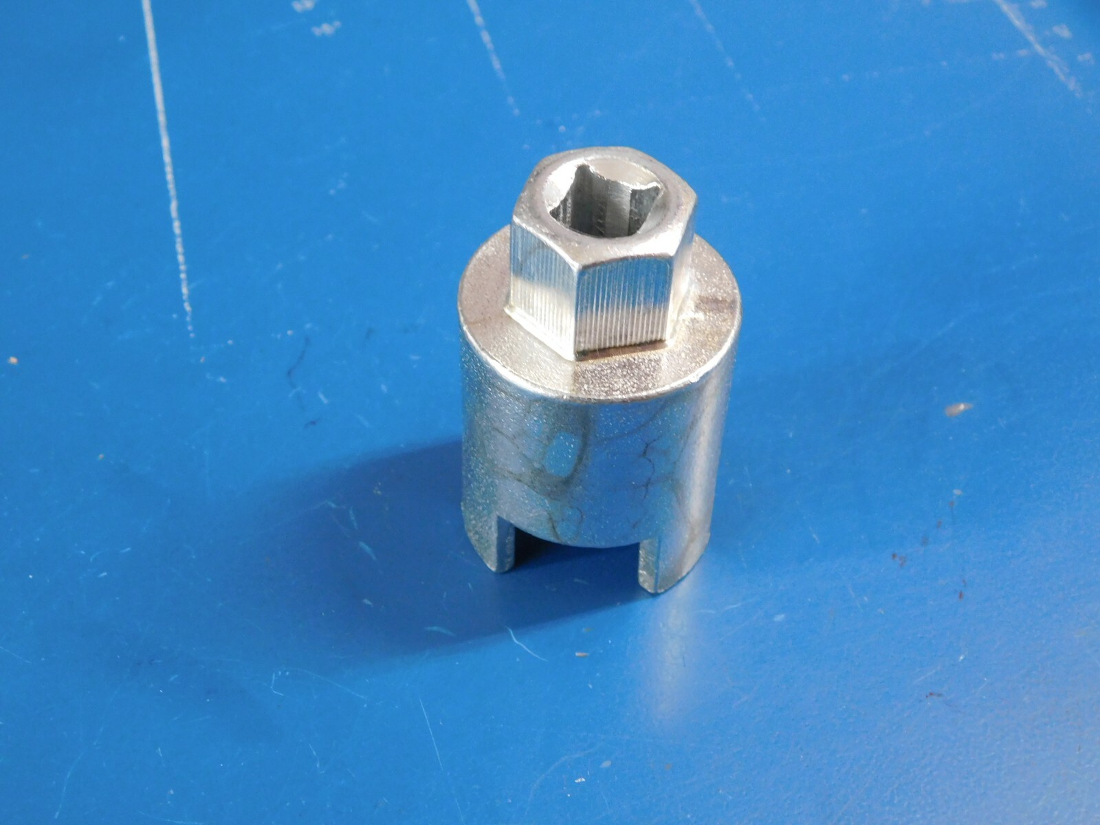 CLUTCH REMOVAL TOOL FOR HUSQVARNA CHAINSAW 357 359 ------------- UP 664 gallery
