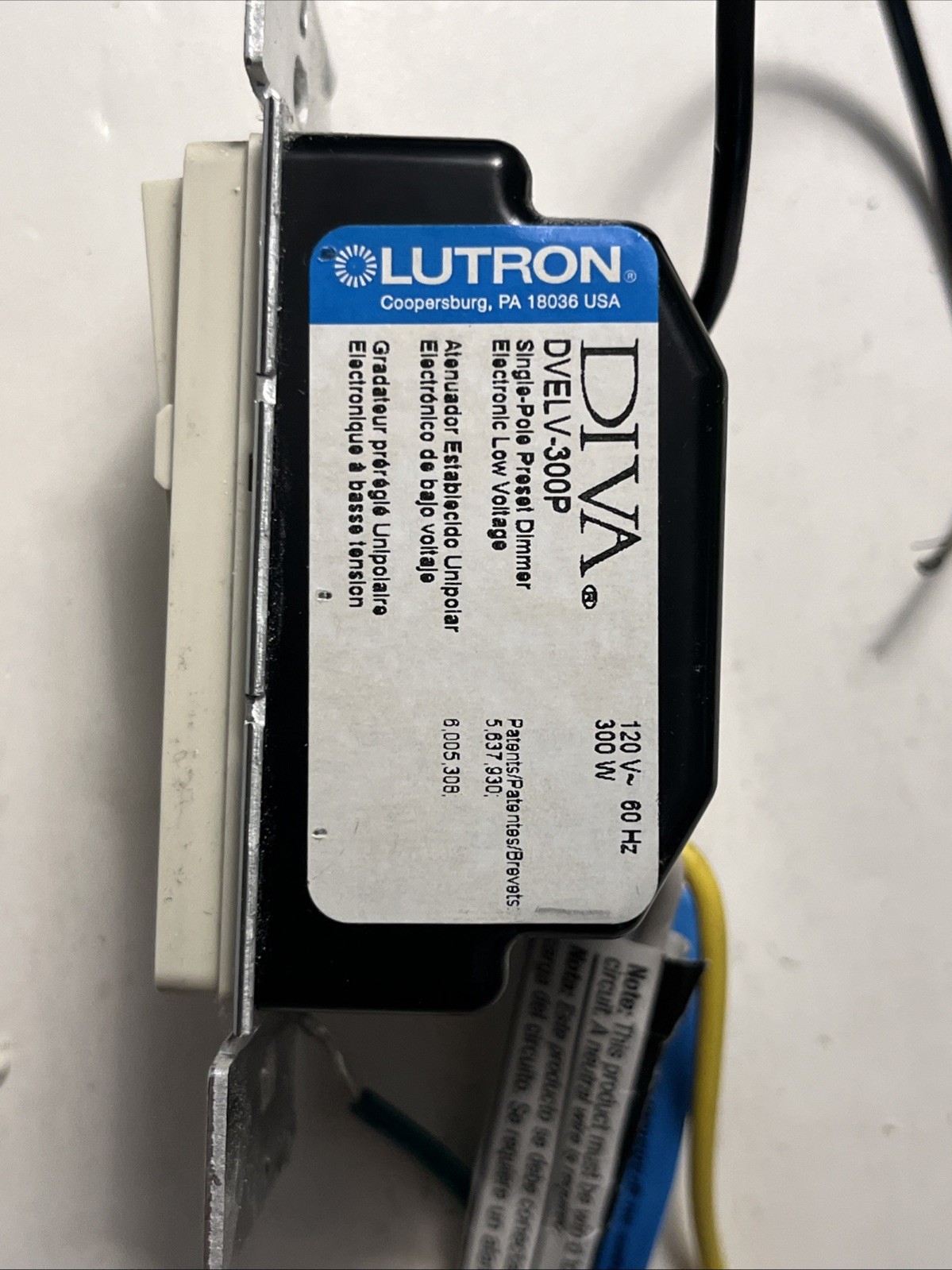 Lutron Diva Dimmer Ivory DVELV-300P Switch gallery