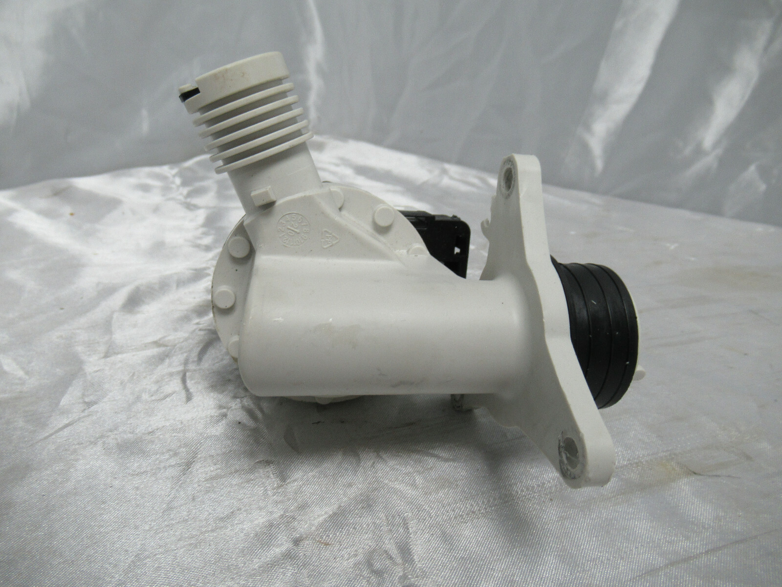 Frigidaire Stack Unit Washer/Dryer Pump Assembly 5304524452 (Lot #30) gallery