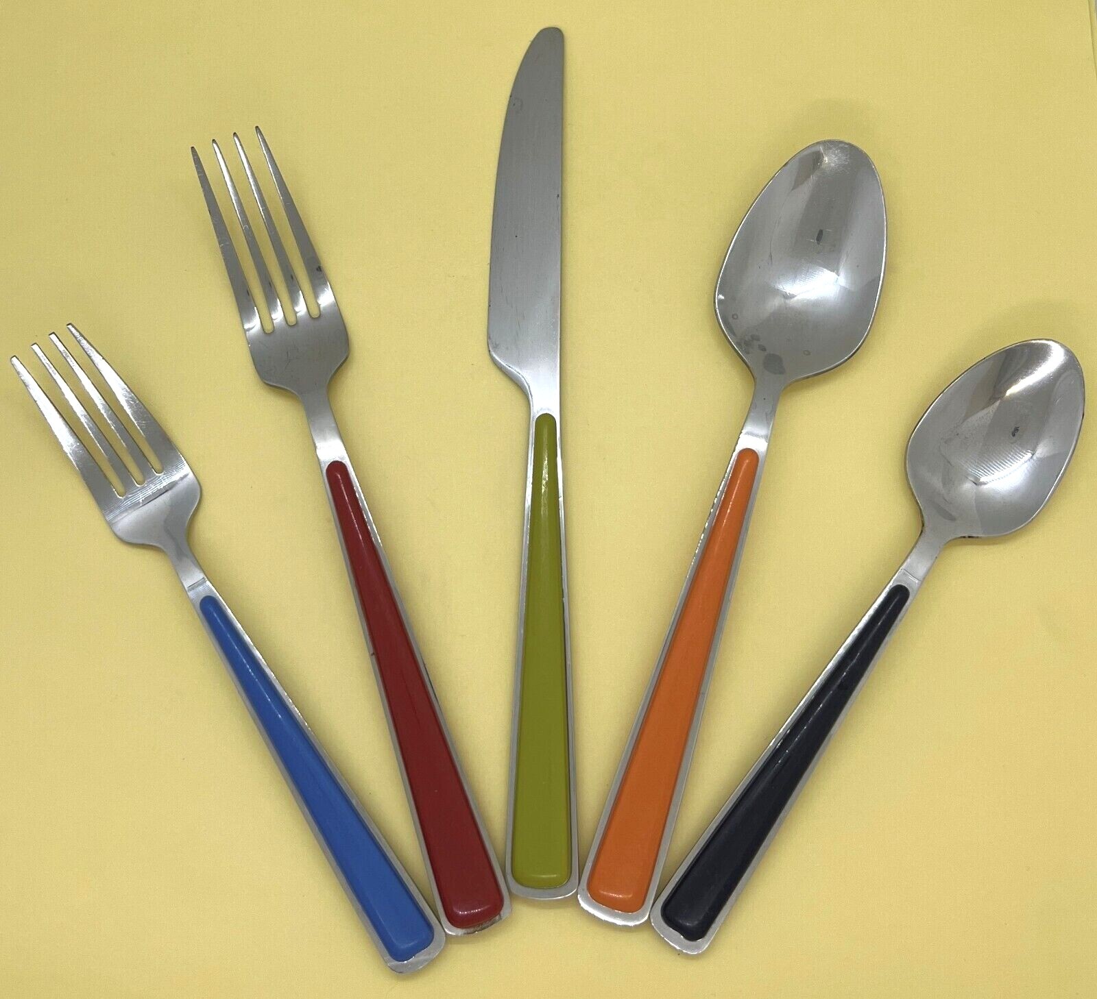 CAMBRIDGE FIESTA MERENGUE VARIOUS COLORS PLASTIC HDL STAINLESS FLATWARE - CHOICE gallery