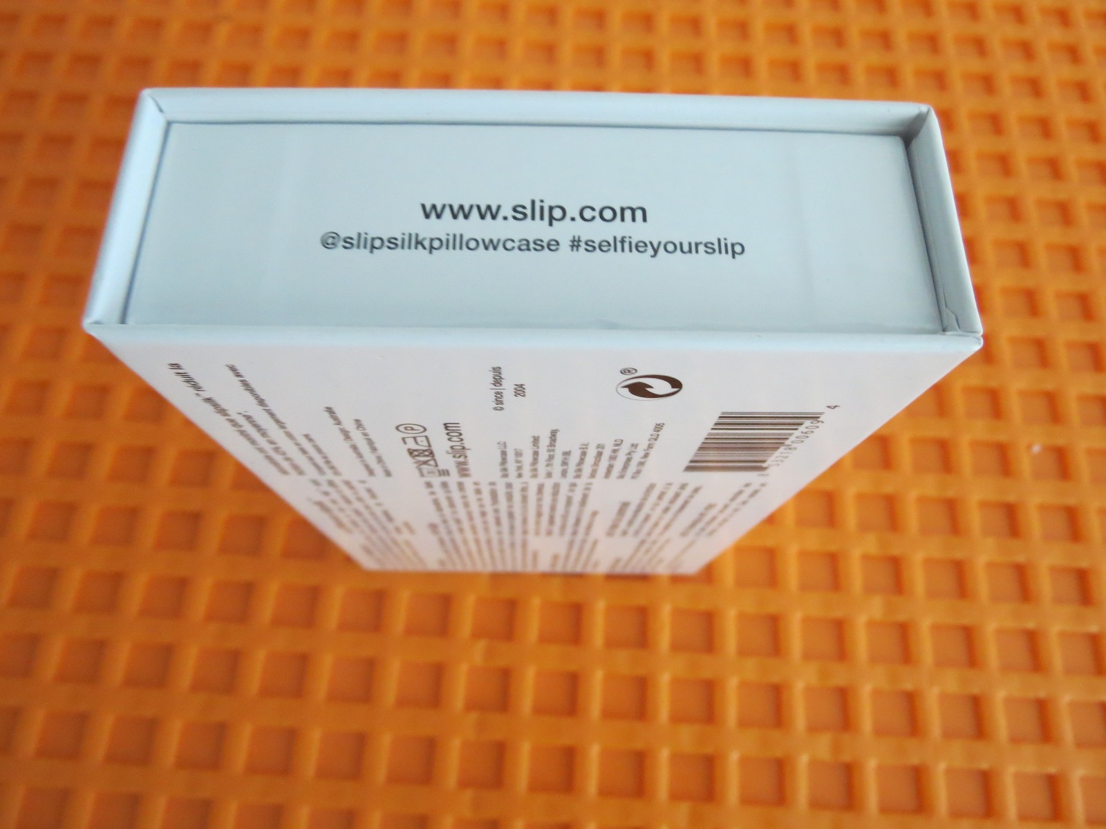 Genuine SLIP Pure Silk Pillowcase, Queen White 20”x30” Invisible Zipper New gallery