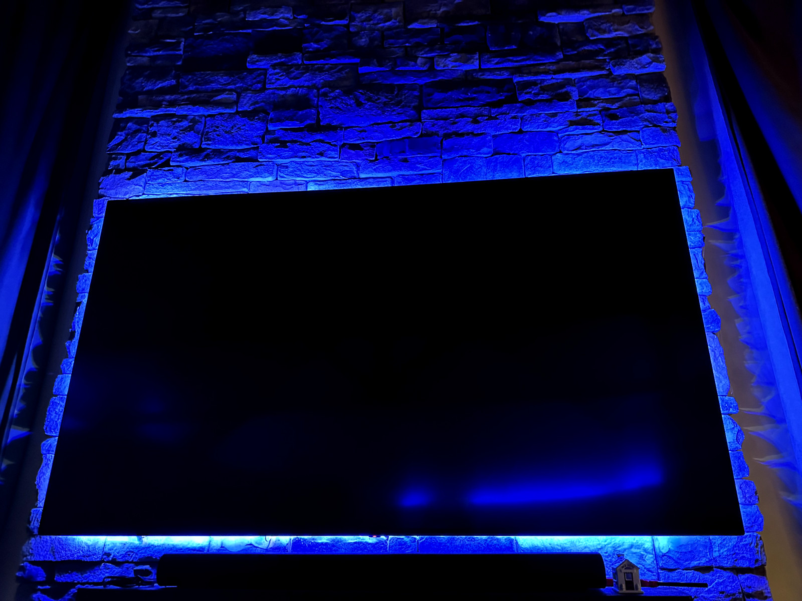 Animated USB Powered LED Light Strips with Remote 44" gallery