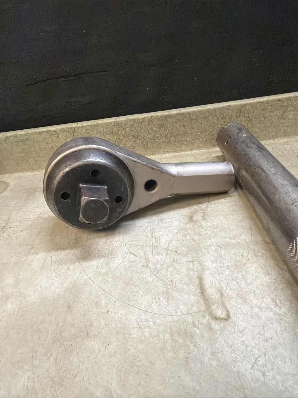 NEW GearWrench 64-833G Max Output Torque 2000 lb-ft Torque Multiplier (EC3) gallery