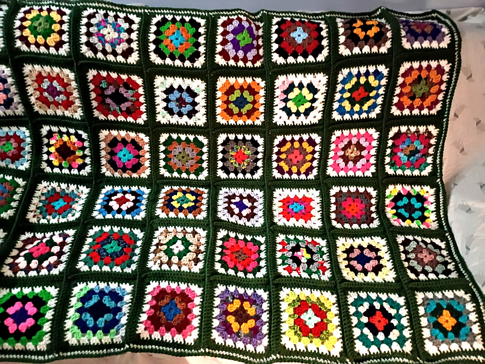 NEW HAND MADE MEDIUM THYME Multi-Color GRANNY SQUARES AFGHAN (lot#218) gallery