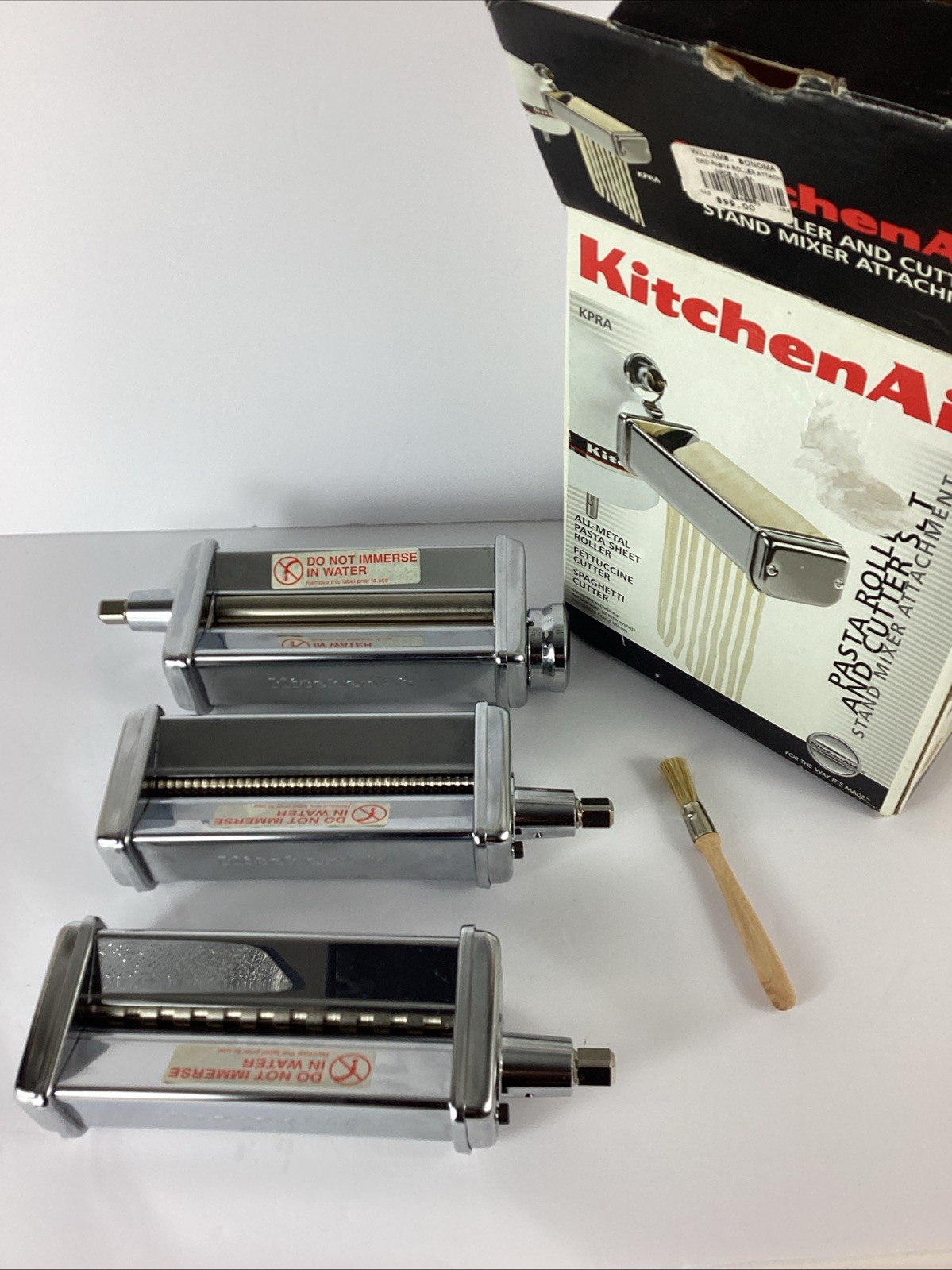 KitchenAid KPRA 3-Piece Pasta Roller & Cutter Attachment Set Made in Italy Read gallery