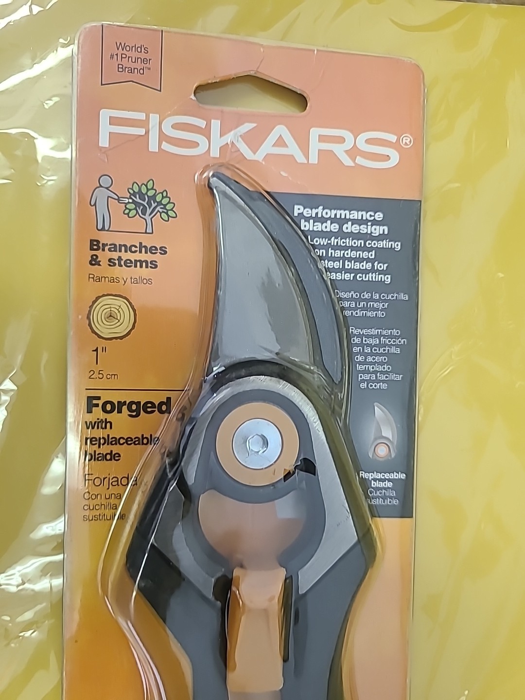 Fiskars Pruner ~Cuts up to 1" Branches & Stems~ Item #9278 gallery