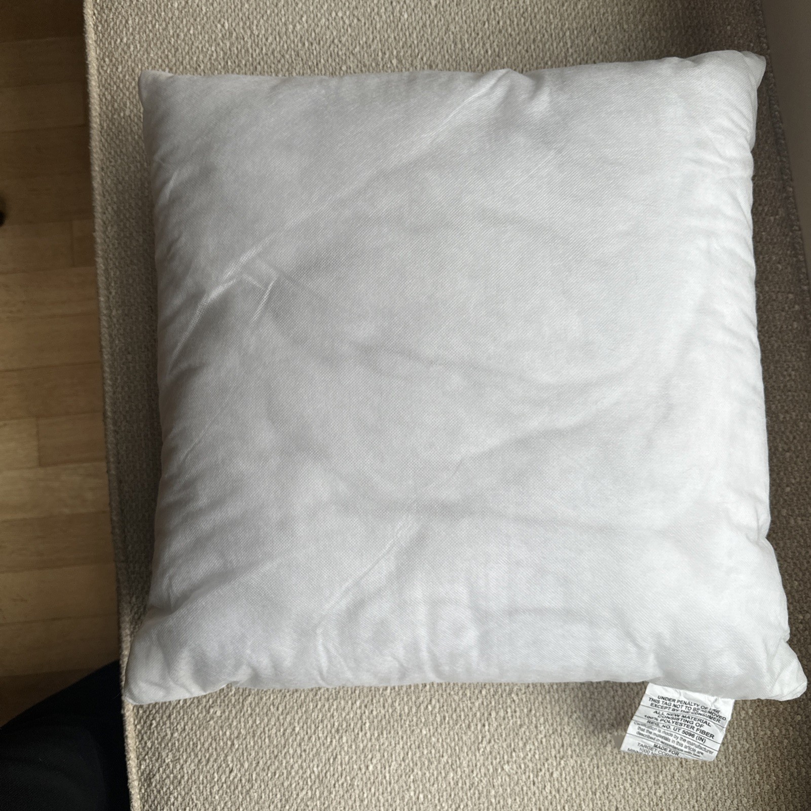 Pillow Form Insert Polyester Filled ~ White ~ 20 x 20 **NEW** gallery