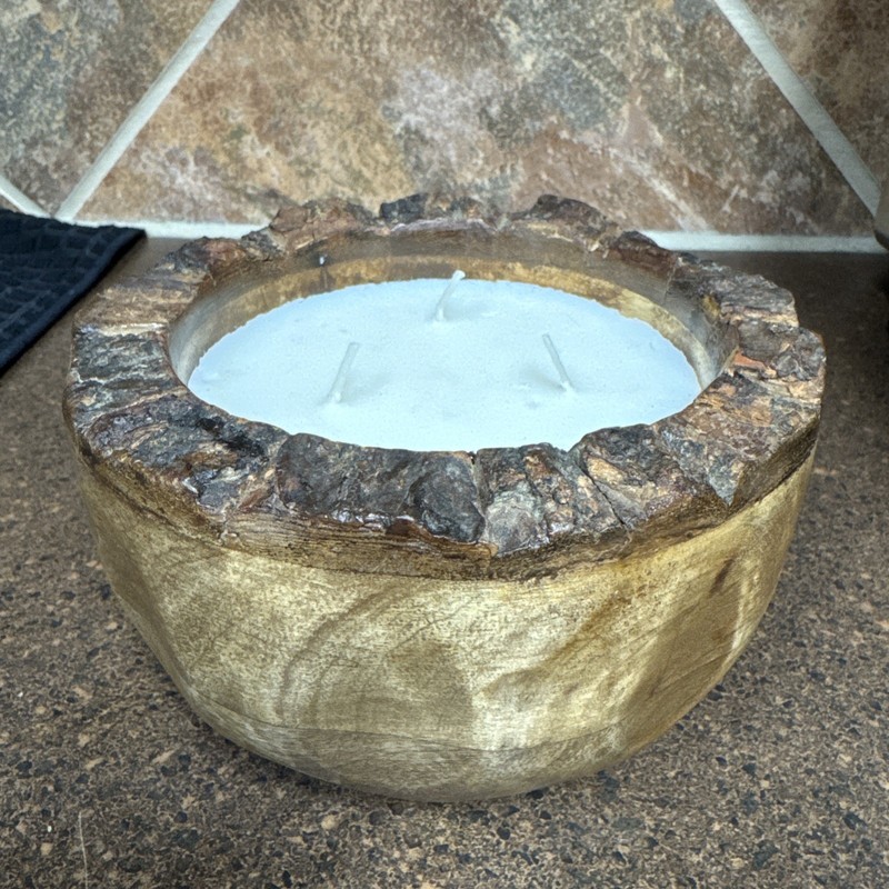 Himalayan Trading Post grapefruit pine Medium Driftwood Candle gallery