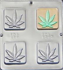 Marijuana Leaf Pot Leaf Square Bar Chocolate Candy Mold 1343 NEW