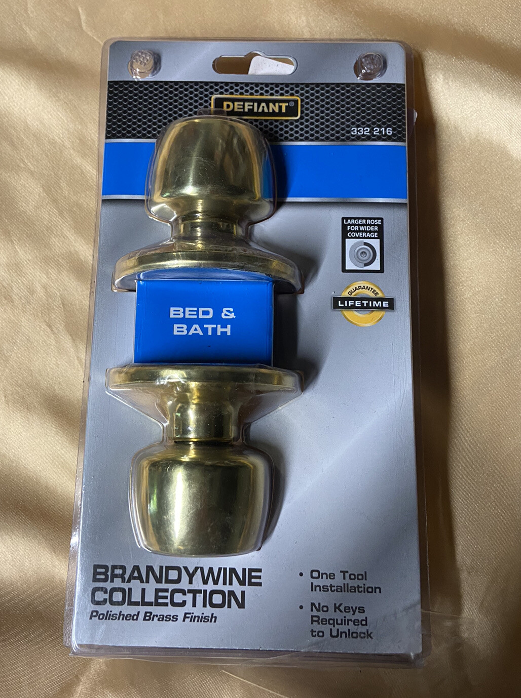 Defiant BED & BATH Finish Privacy Lock Knob Set in polished brass Brandywine gallery