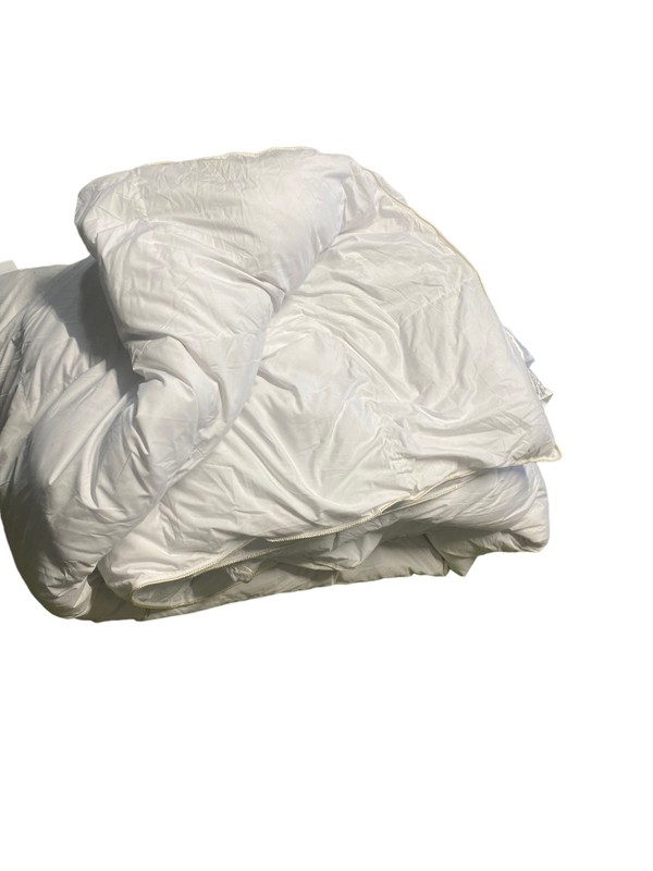 Siberian Goose Down Comforter, 100% Egyptian Cotton White (Size: Queen-90x90) gallery