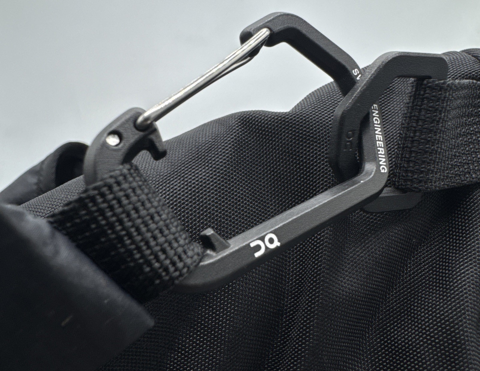 ON_ Running Authentic Track Pack 40L Elite black 3