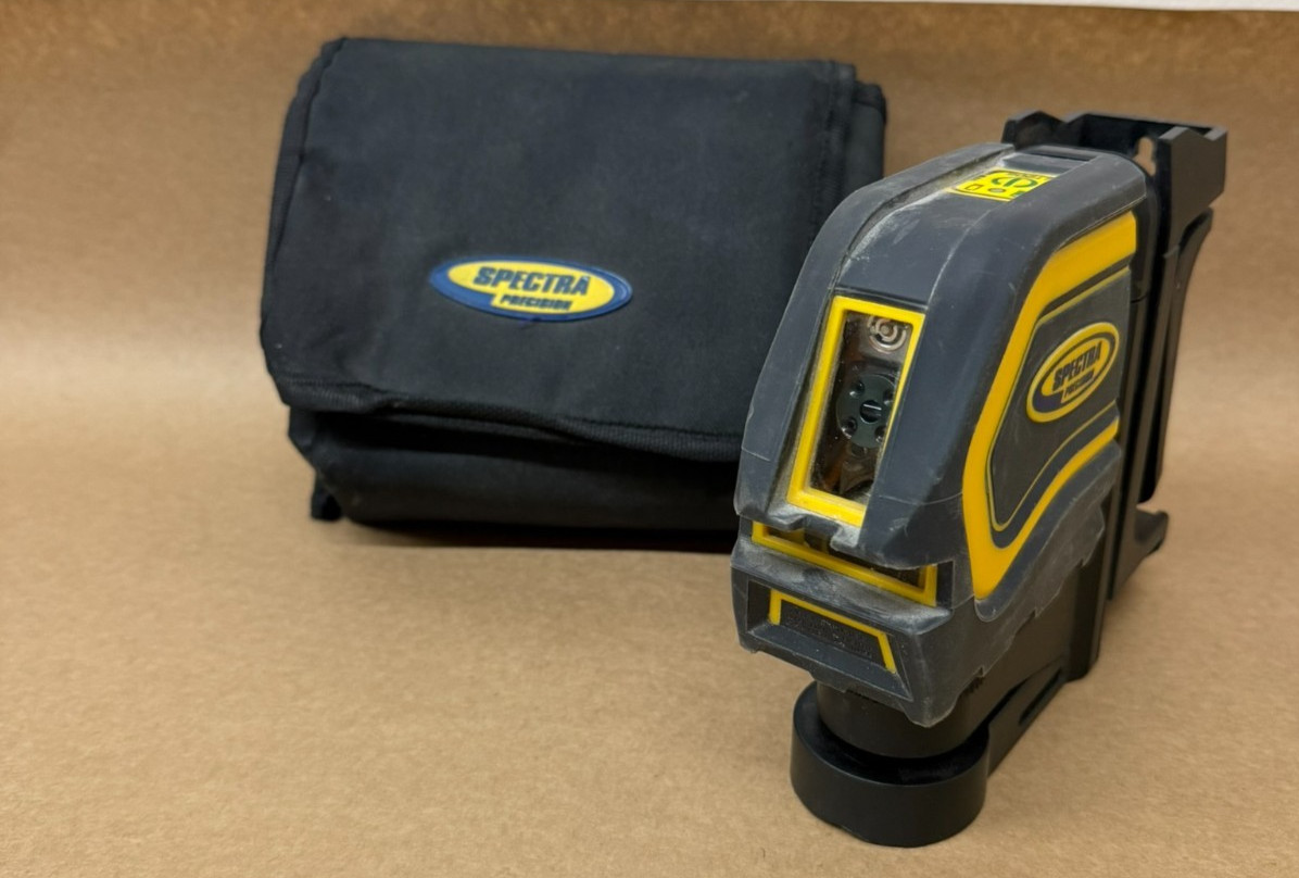 Spectra Laser Level LT20G Self Leveling Green Beam Cross line Laser Tool gallery