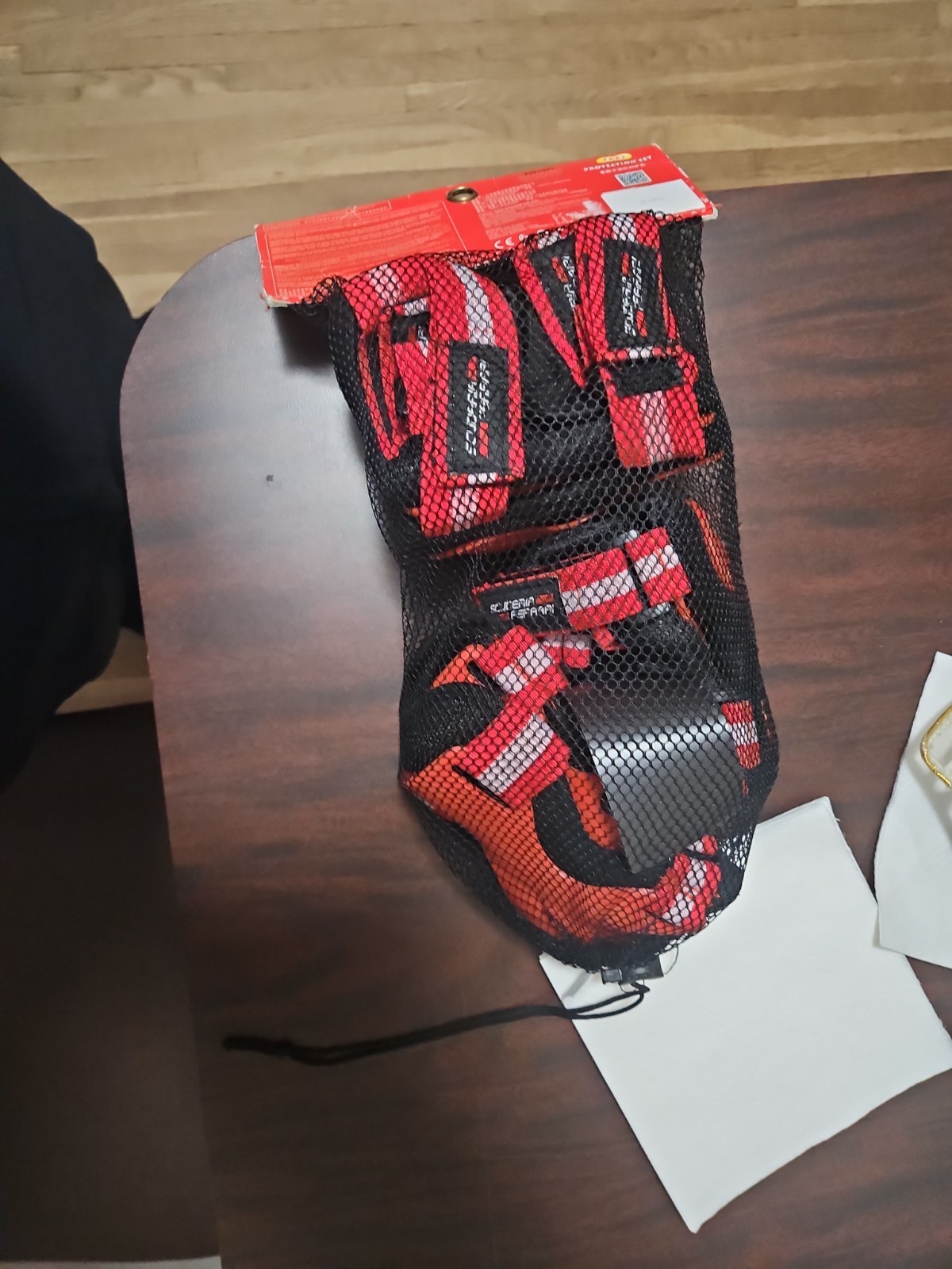 Scuderia Ferrari Protection Set Size M gallery