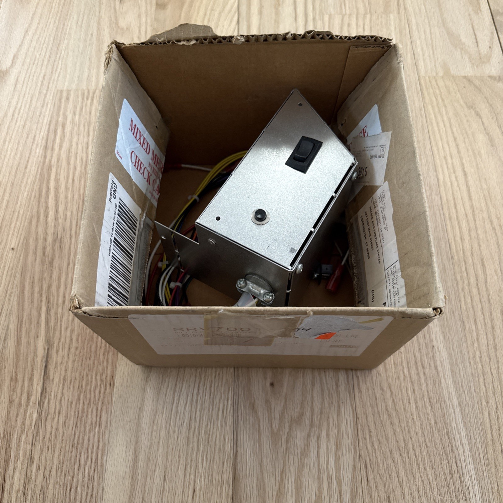 Quadrafire Junction Box & Wiring Harness: SRV7001-194 gallery