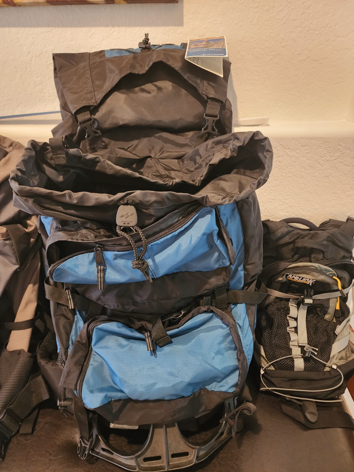 Mantis Outdoor External Big Size Backpack with external frame, adjustable  strap 3