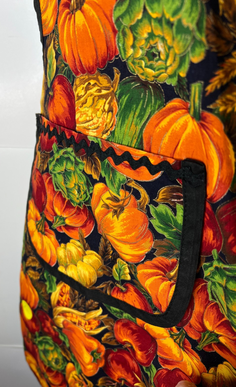 Vintage Fall Bib Apron Pumpkins Apples Leaves Autumn Colors Pocket gallery