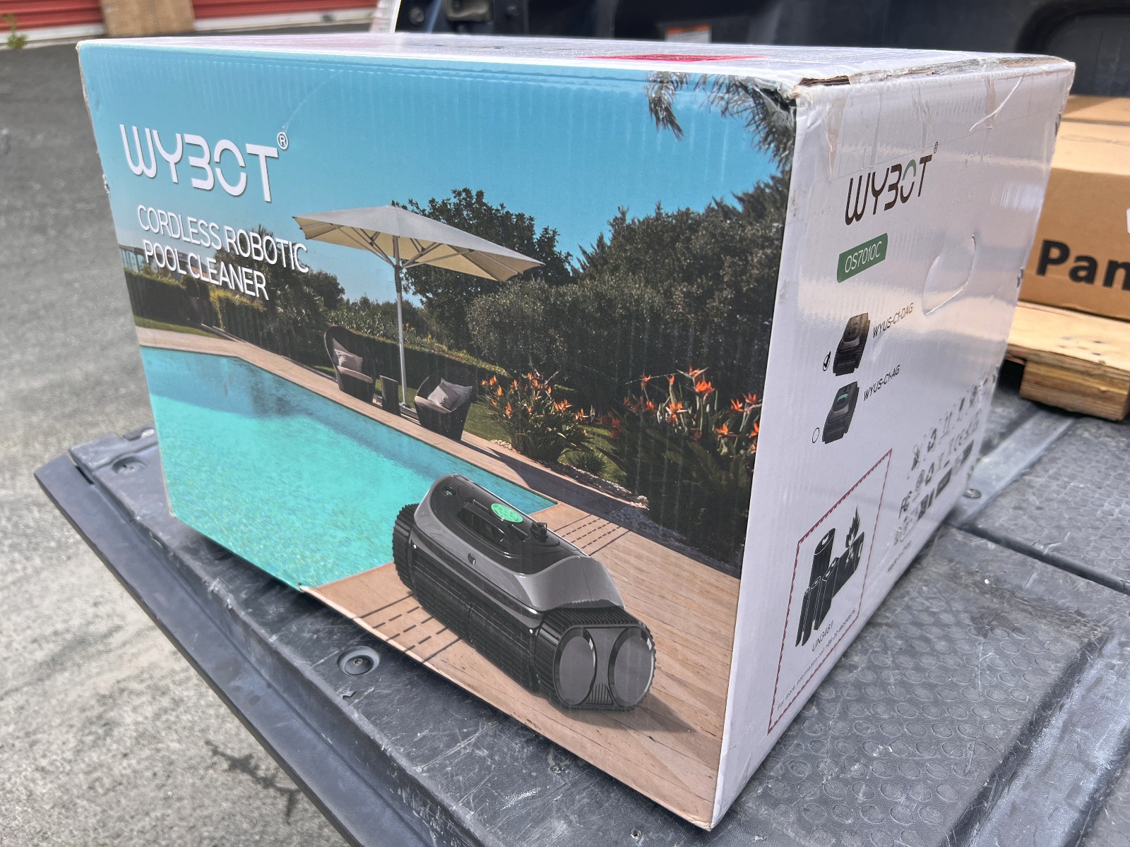 WYBOT C1 Cordless Robotic Pool Cleaner (OS7010C) w/ Charger (SEALED/ NEW) gallery