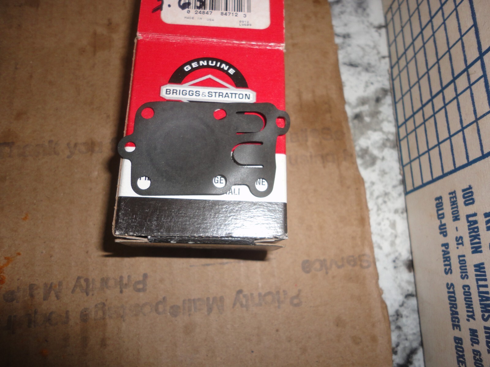 ONE NEW Genuine Briggs & Stratton 270026,272538,272538S,272637, gallery