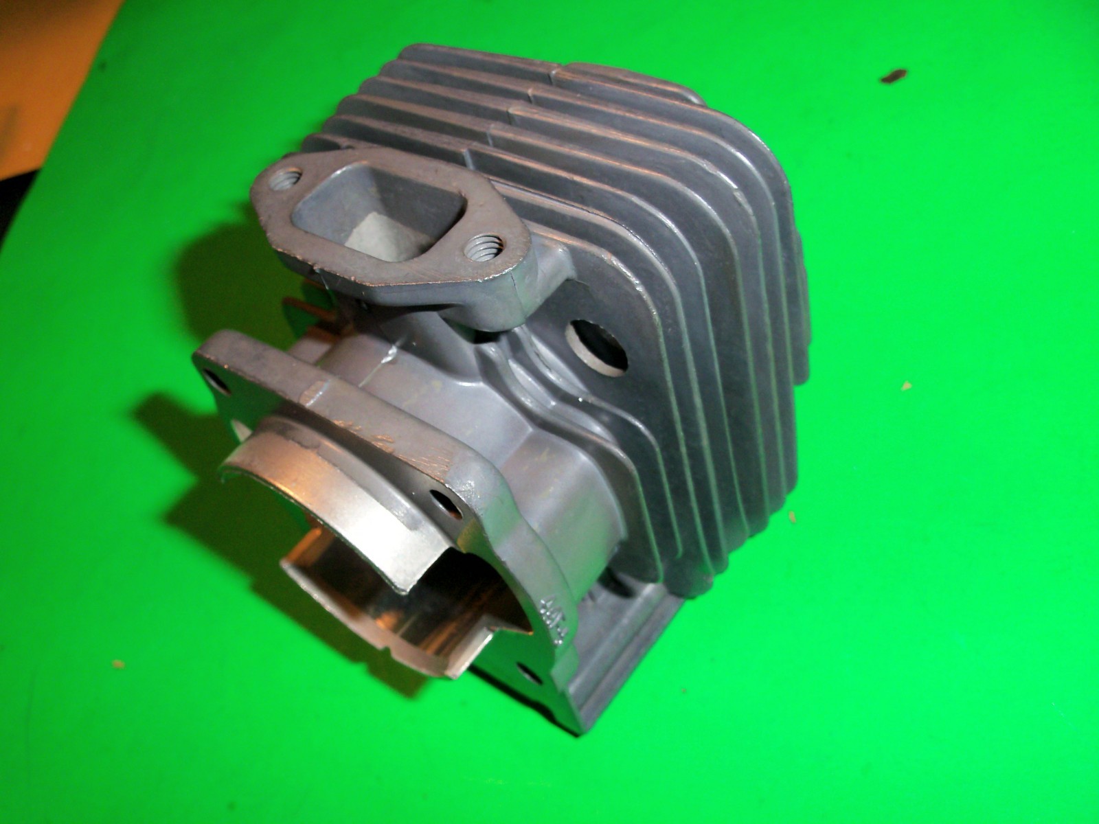44MM 52CC Cylinder Assy for 1E44F-5 44F-5 44-5 BG520 CG520 Cylinder Assy BC19 gallery