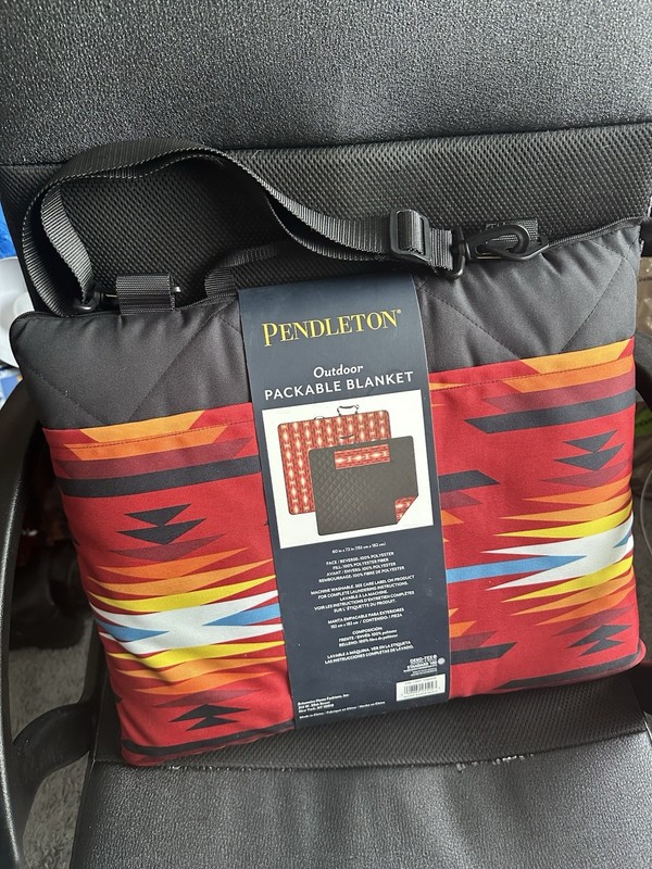 Pendleton Outdoor Packable Blanket Picnic Beach NEW Bag Pocket 60x72 Short Sands gallery