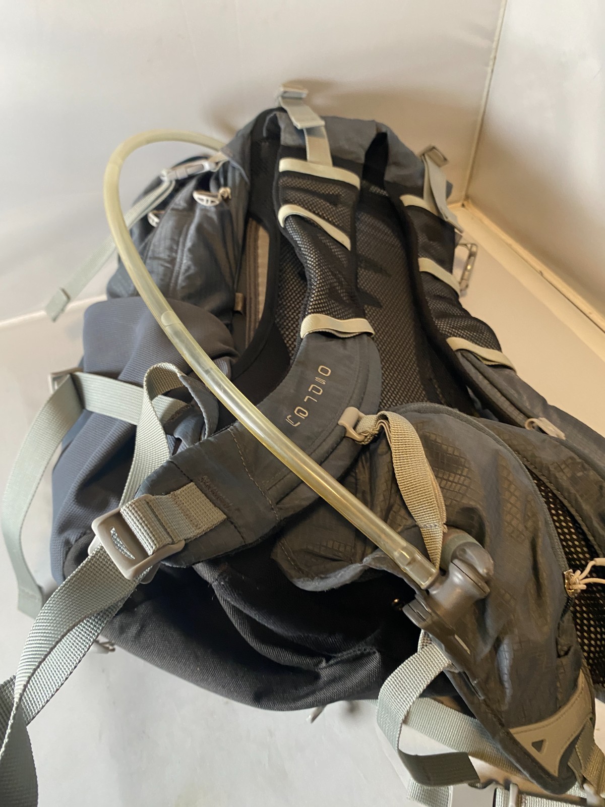 Osprey Manta 28 With Hydration Pack 3