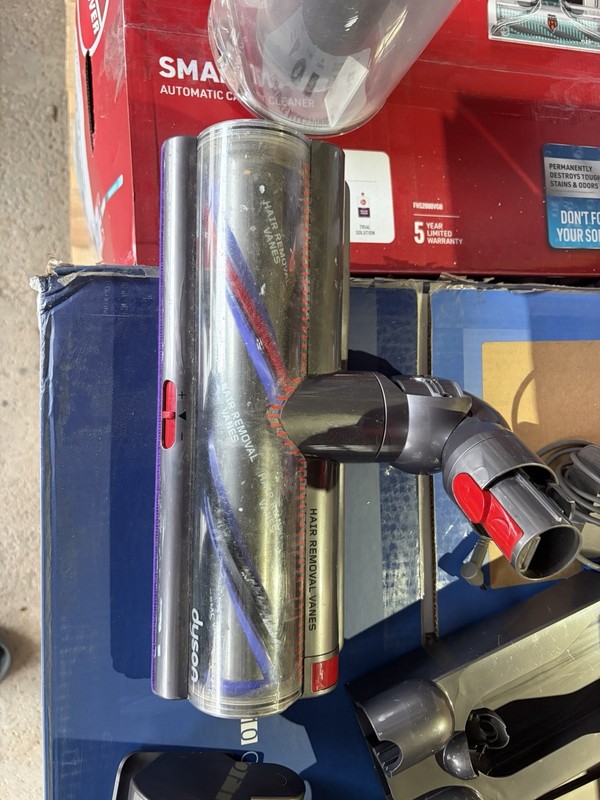 Dyson Outsize gallery
