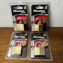 Master Lock | 1-9/16 In. (40mm) Solid-Brass Keyed Padlock, 4-Pin Tumbler | 140D