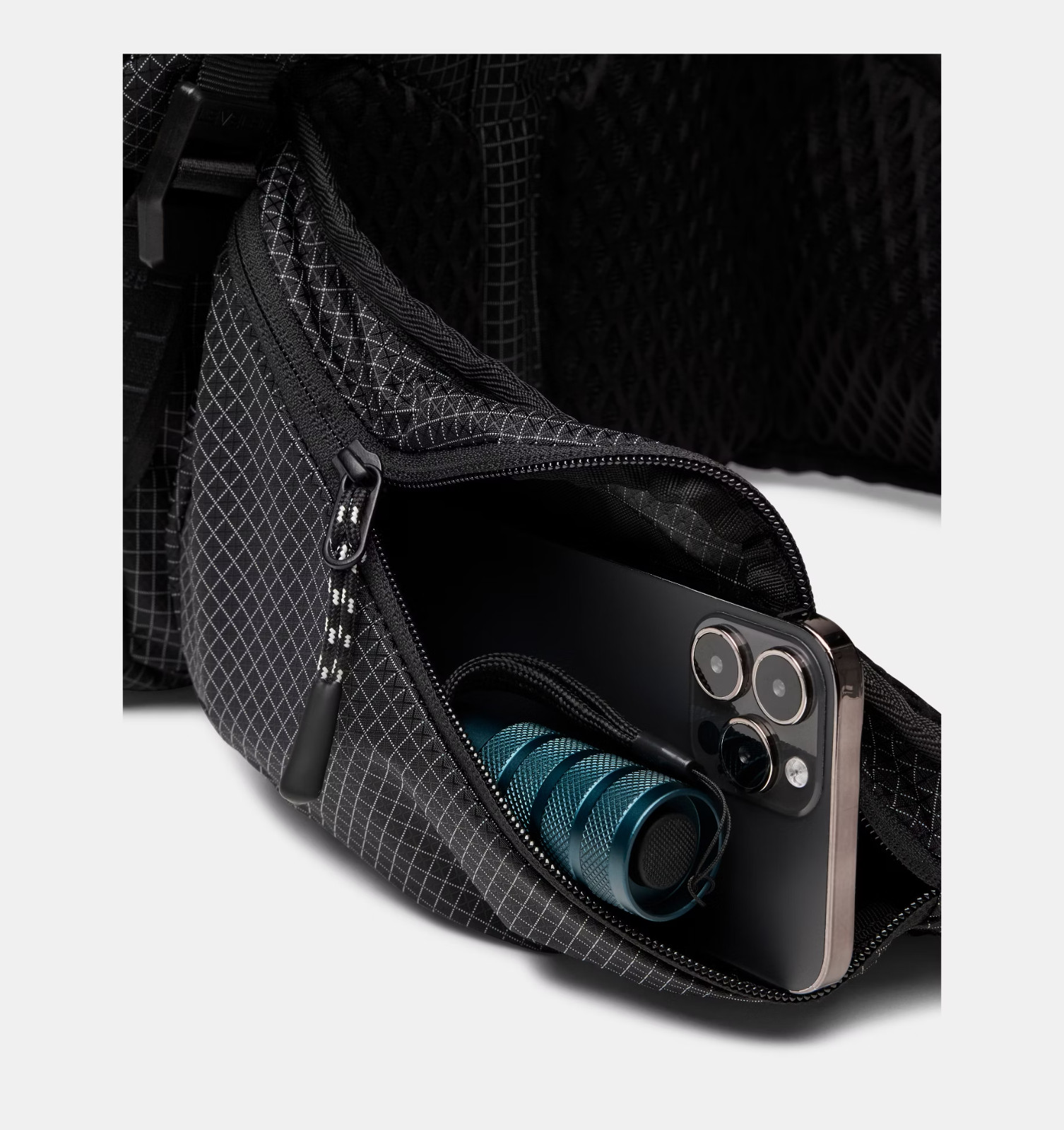 Under Armour Explor Backpack  -Black- 6014789-001 4