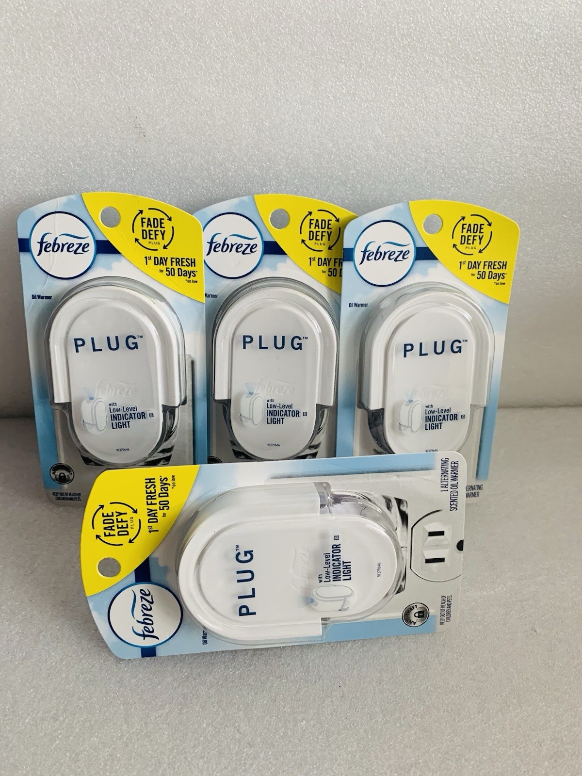 4 Pack FEBREZE Plug In Alternating Scent Oil Warmer (Unit Only, No Oil) ~ New gallery