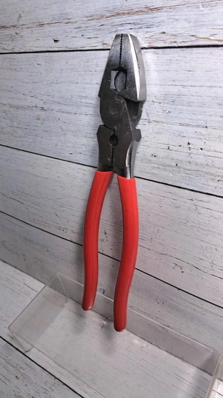 High Leverage Linesman Pliers with Crimping Tool 9.5 Inch Red Handle gallery
