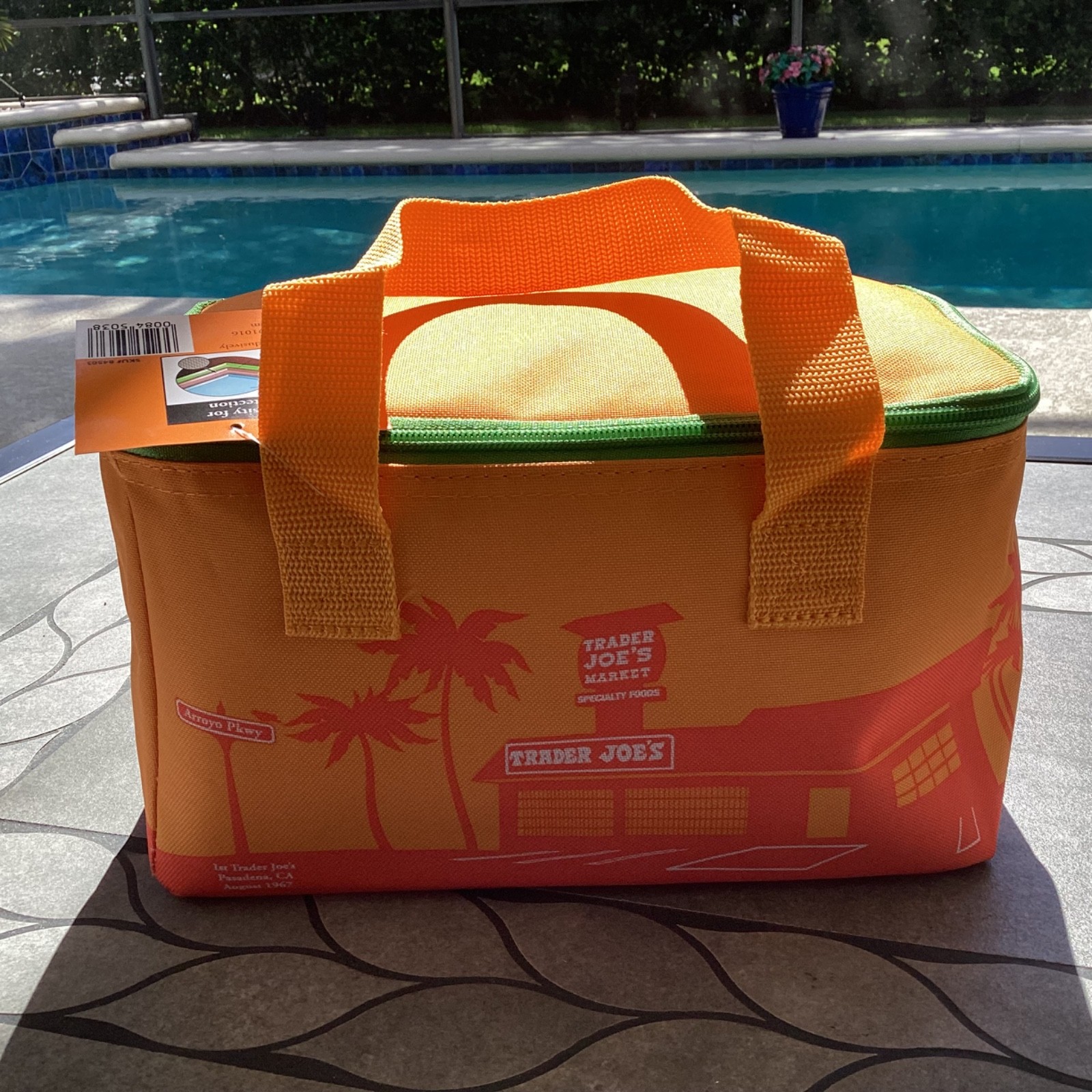 NEW! Trader Joe's Mini Tote Bag Insulated New Summer 2026-Orange/Green! gallery