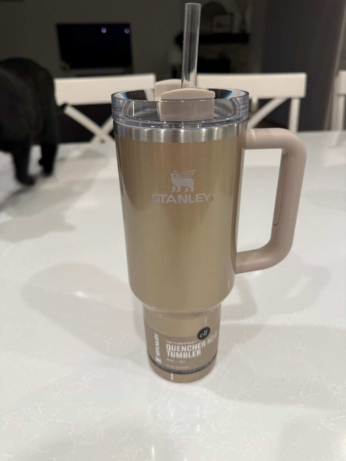 Stanley x e.l.f. 40oz FlowState Quencher Tumbler Honey Talks Glitter NEW gallery