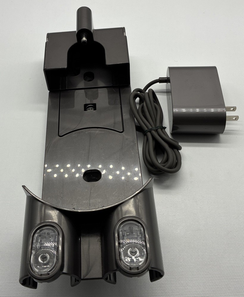 Genuine Dyson Wall Mount Charging Dock Charger MODEL:210826-03